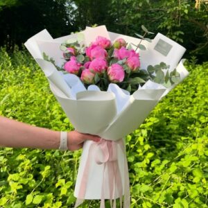 Pembe Şakayık Buketi