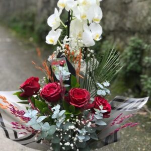 Çift Dallı Gül Aranjmanlı Orkide