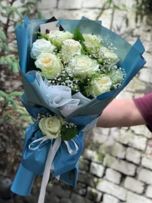 10 Adet Beyaz Gül Buketi